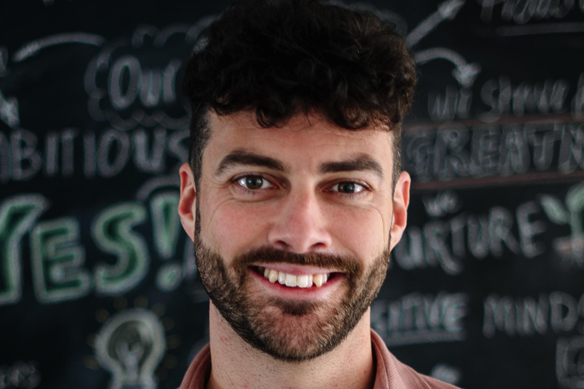 dan head shot